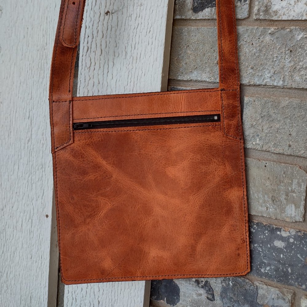 Custom leather crossbody purse
